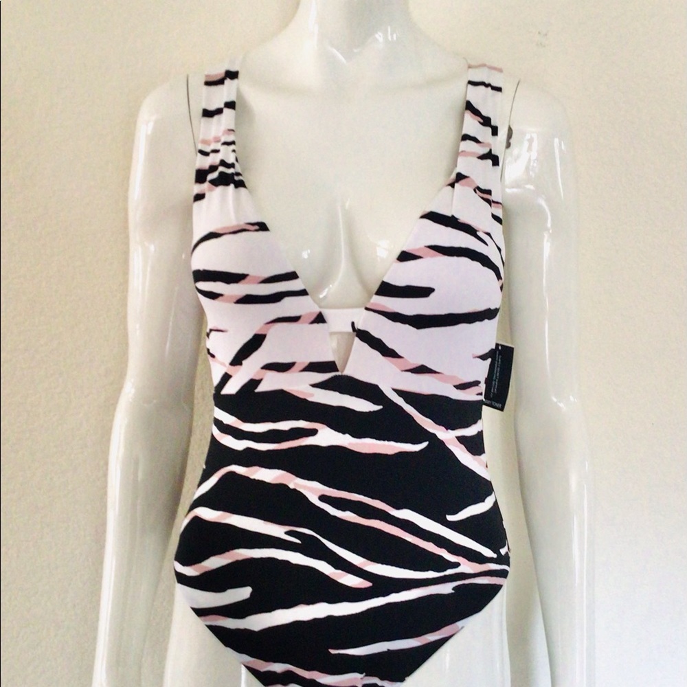 Bar III Black White One-Piece Size XS